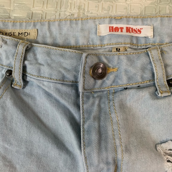Hot kiss mid rise midi distressed shorts - Picture 3 of 3